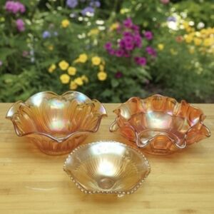 EUC Vintage Marigold Carnival Glass